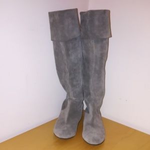 Guess suede boots